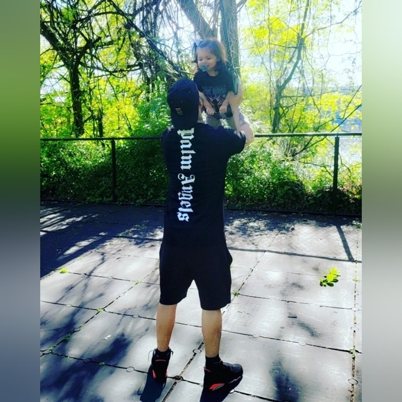 Jay - Picture 2 of 5